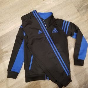 Kids size 5 Adidas